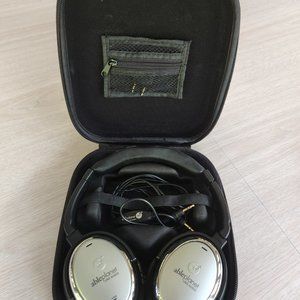 Ableplanet Linx Audio Wired Noise Cancelling Headphones With Case  and box